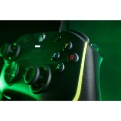Razer Wolverine V2 Chroma, Gamepad -Digitu Computer Geschaft Razer Wolverine V2 Chroma Gamepad@@1783085 8